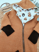 Lade das Bild in den Galerie-Viewer, Gr. 92/98 (+ Länge) Walkoverall Honiggelb/Honigbär