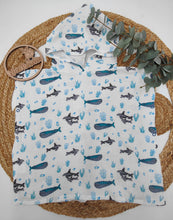 Lade das Bild in den Galerie-Viewer, 4-7 Jahre Badeponcho Musselin Wale EP