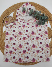 Lade das Bild in den Galerie-Viewer, 1-3 Jahre Badeponcho Musselin Blumen Beere