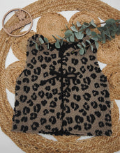 Lade das Bild in den Galerie-Viewer, Bestellung Weste Sherpa Fleece Leo (fällt groß aus)