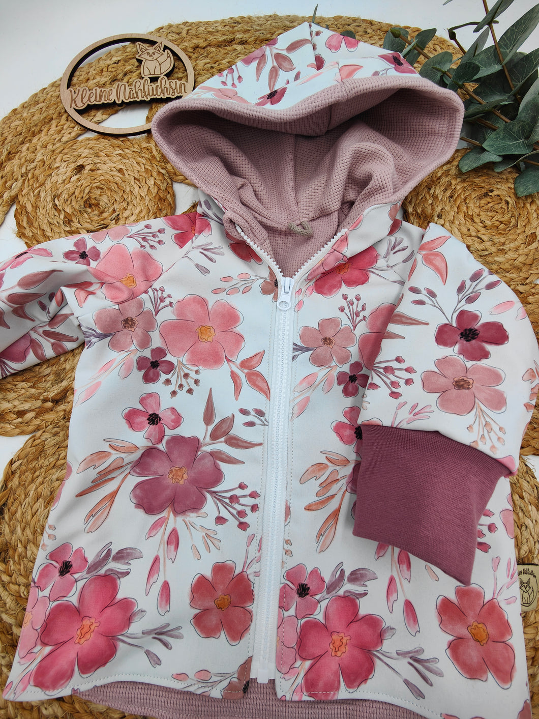 Gr. 74/80 Softshelljacke gefüttert rosa Blumen