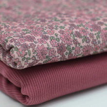 Lade das Bild in den Galerie-Viewer, Stoffauswahl Blumen Himbeere Ribstrick Jersey
